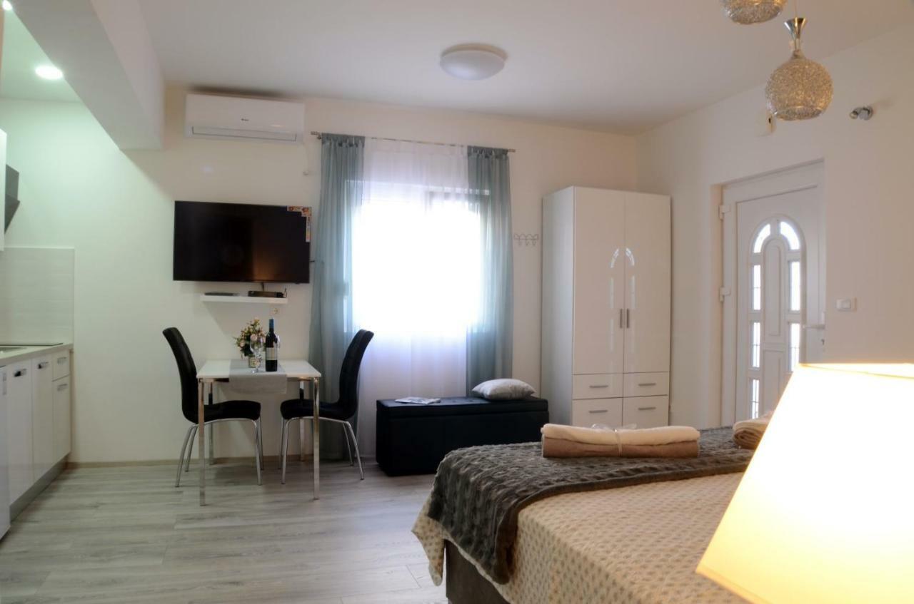 Apartments La Luna ซาดาร์ ภายนอก รูปภาพ